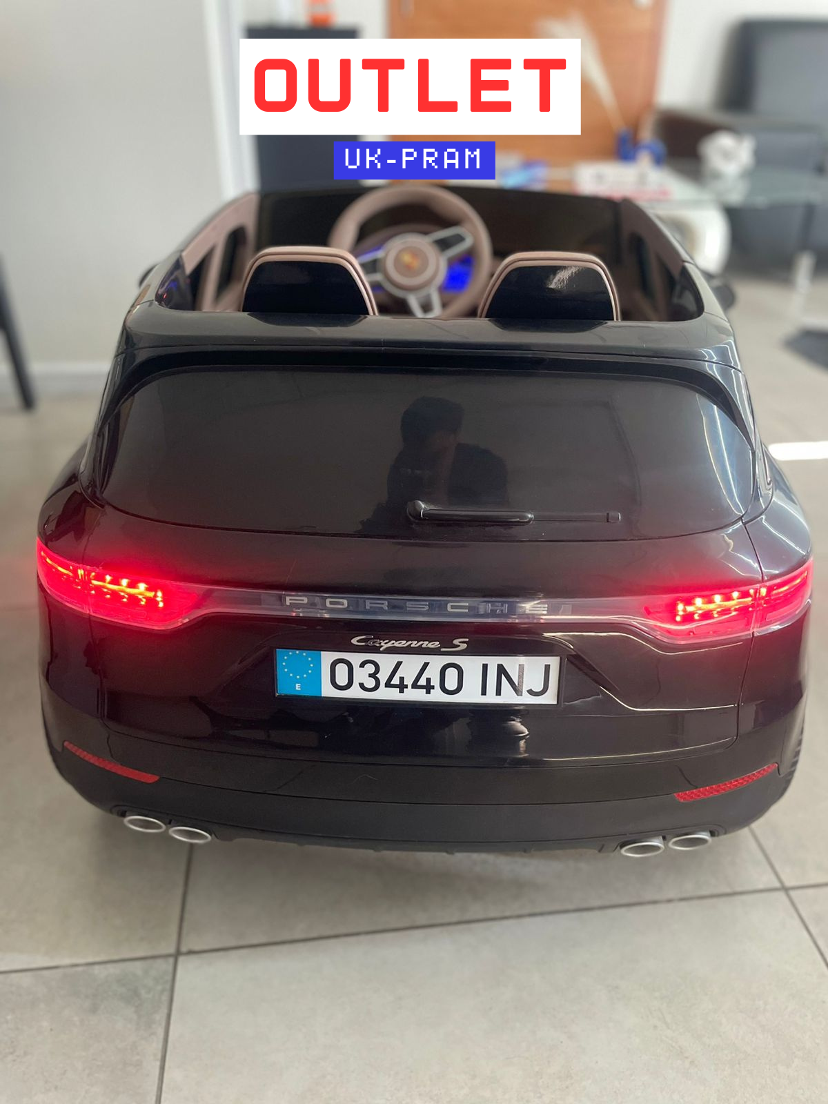 Porsche Cayenne S 12V Outlet