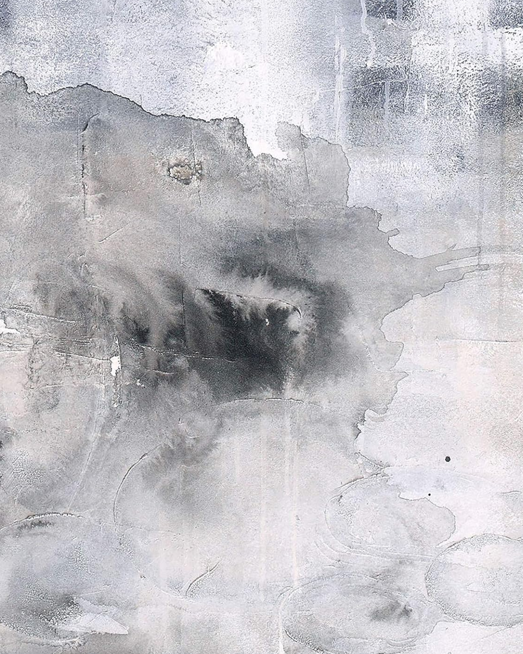 Destellos Dorados: Abstracto 120x160 cm con Marco Plateado