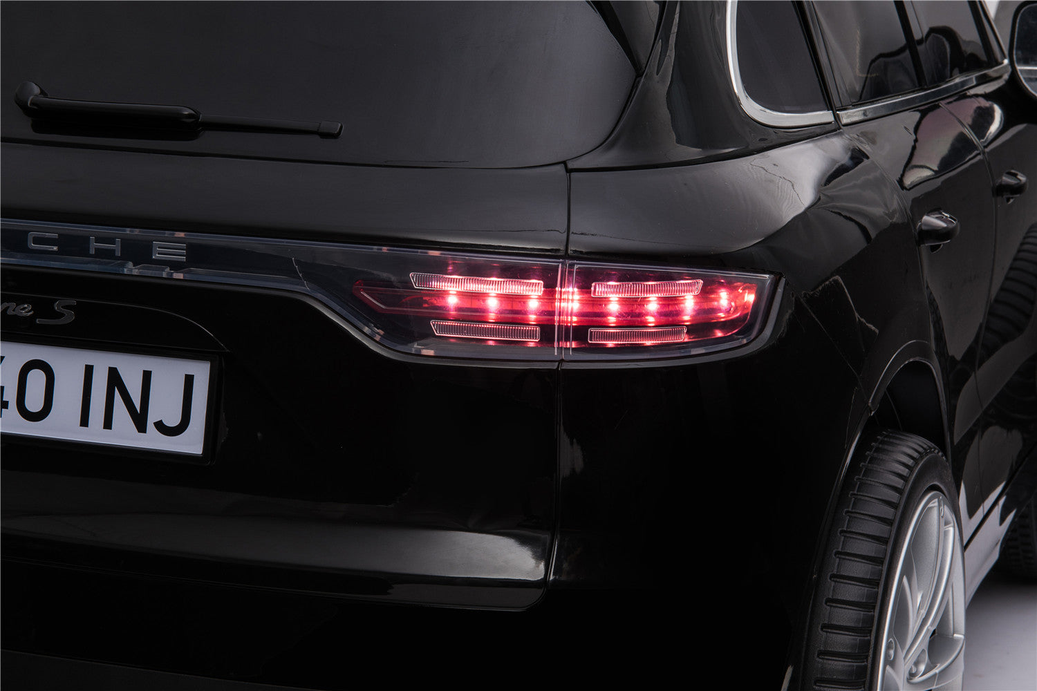 Porsche Cayenne S 12V